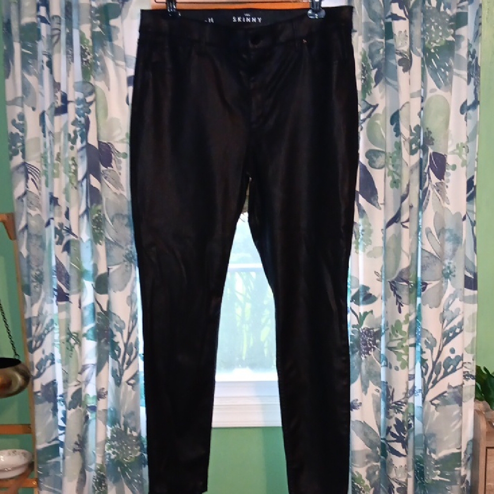 Chic Black (Metallic Hint) Pants Highrise Stretch